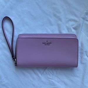 Kate Spade Staci Large Carryall Wristlet in lilac, used once